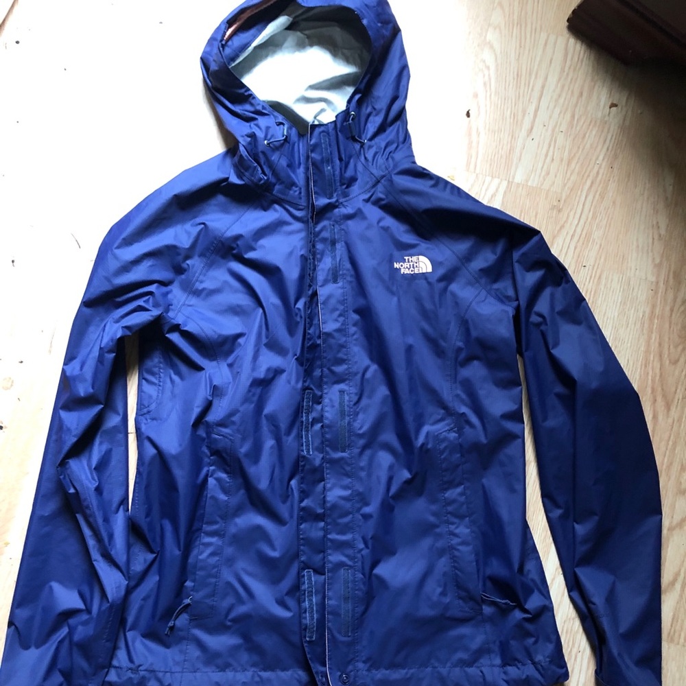 Women’s raincoat